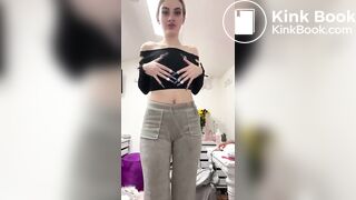 Hot Ass Teen Having Amazing Feet And Cute Face