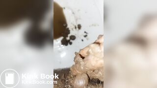 stuffing my pussy with shit on the toilet