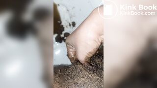 stuffing my pussy with shit on the toilet