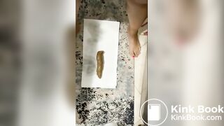 Gorgeous BBW Lays A Fat Log