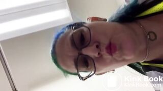 Tatted Milf Drops Another One For Us