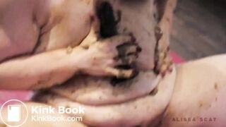 Chubby blonde slut smears with shit all of her bod