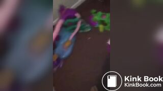 Best mother piss all over in the room!! Piss Marki