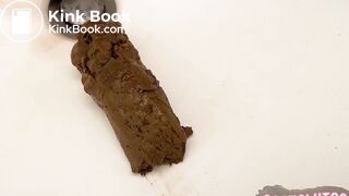 Moaning During Ass-Stretching Shit