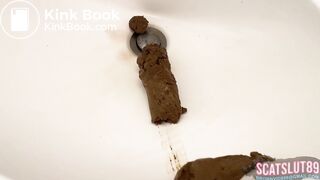 Moaning During Ass-Stretching Shit