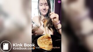 Poop bulking food dine n dump