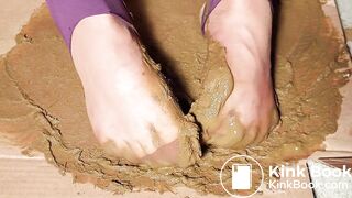 nyloned asian play dirty dog scat gunky feets