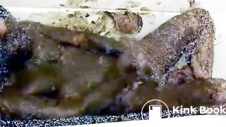 shit play in the tub