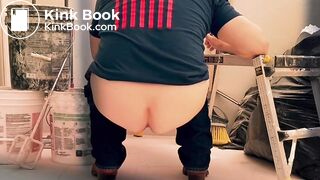 American Patriot Takes a Husky Shit in the Garage