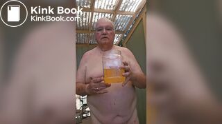 Scat play and sucking shifty dildos