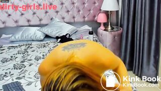 Petite teen scat and piss all over the room