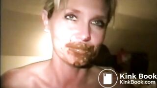 Phyllis Dunn quick shit before the ball game