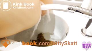 Big fat shit in bidet