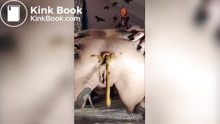 Human toilet POV with MommyMisfit