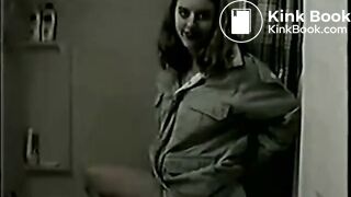 Pregnant Hairy Amateur Girl Pissing and Shitting