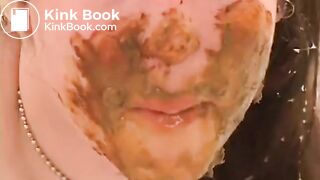 Roxy take a massive load in her mouth