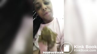 Ebony alone in the morning shit and plays in it