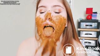 French Scat eat KFCSHIT at her mom's house????15#