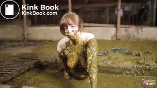 ManureFetish station in the cowshed - masturbating