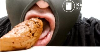 poo gobbeler