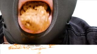 poo gobbeler