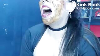 Latina scat face