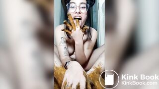 Hot scat girl need her name plz