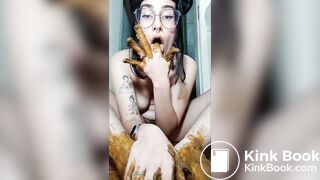 Hot scat girl need her name plz