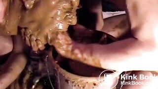 scat bucket