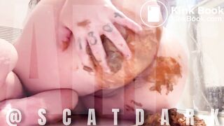 Aris Dark shitting ScatDark