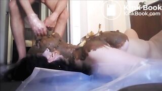 Shiteating smearining and cuming on the floor