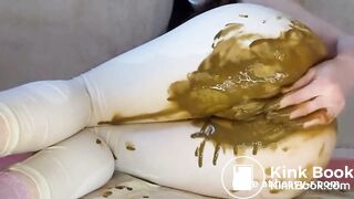 When white yoga pants turn brown.