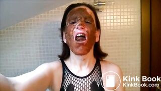 European Scat Lady Eating Shit