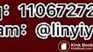 Beautiful women pooping in the toilet 154