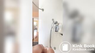 SCAT - Molly pooping