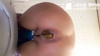 SCAT - FoxyJ pooping
