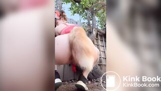 SCAT - Molly pooping