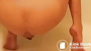 SCAT - FoxyJ pooping