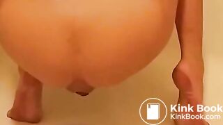 SCAT - FoxyJ pooping