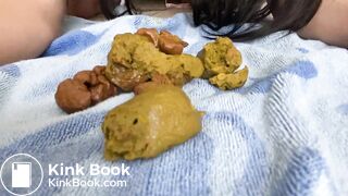 SCAT - Young brunette pooping