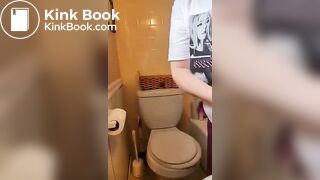 Fat girl toilet mess