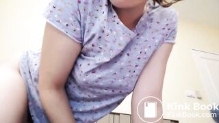 SCAT- Little Ms Kinky Pooping