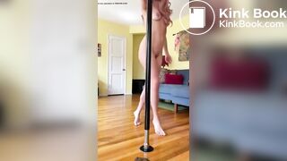 SCAT - Molly pooping