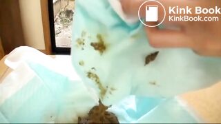 SCAT - Hot girls Pooping