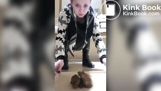 SCAT - FoxyJ pooping