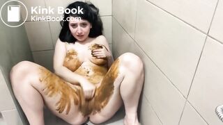 Grosse truie dans sa merde