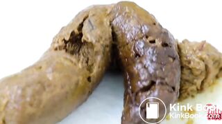 SCAT - Hot girls Pooping