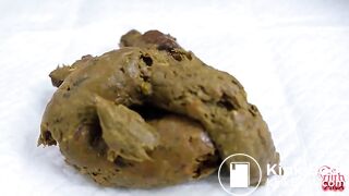 SCAT - Hot girls Pooping