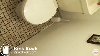 SCAT - Asian girls pooping in the toilet 2