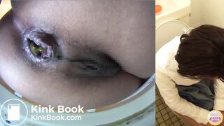 SCAT - Asian girls pooping in the toilet 2